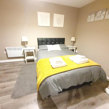 Apartment The Savile - Luxury Leeds - Your Next