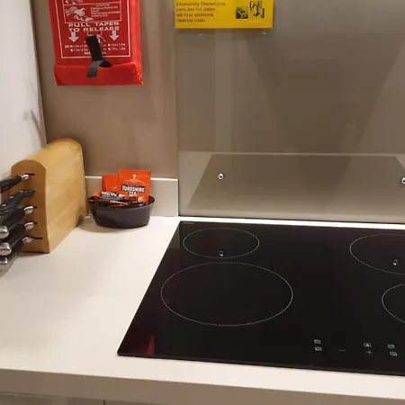 The Savile - Luxury - Your Next * Leeds (West Yorkshire)