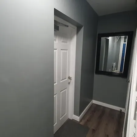 Modern 1-bed Free Parking Near Host, * Leeds (West Yorkshire)