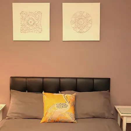 The Savile - Luxury - Your Next * Leeds (West Yorkshire)