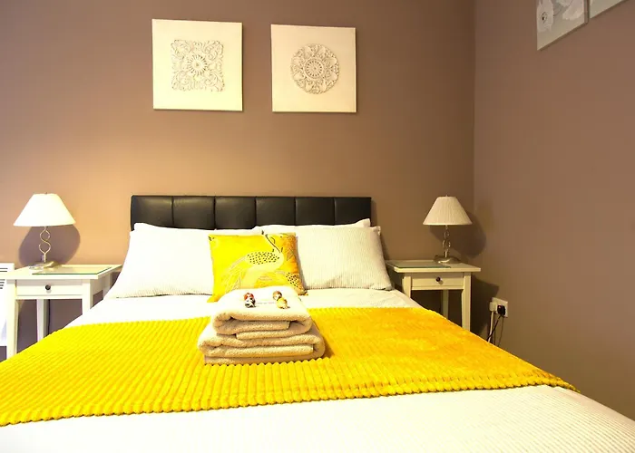 Modern 1 Bedroom Apartment Free Parking Wifi Near City Centre Leeds (West Yorkshire)