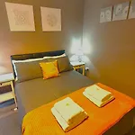 Appartement Modern 1 Bedroom Near Host Business Hub Free Parking *