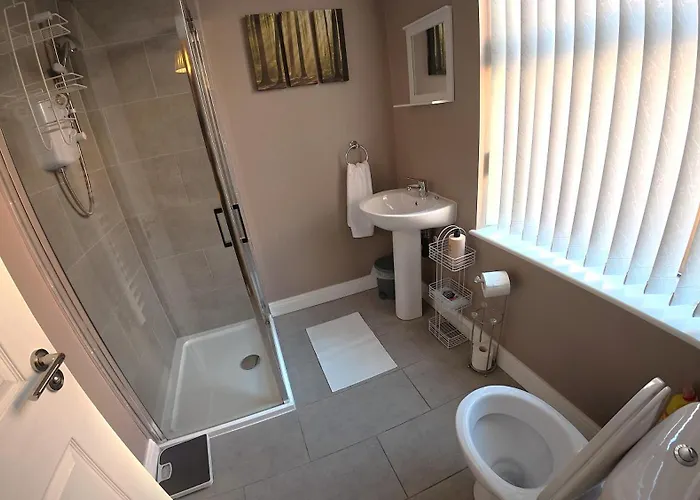 Appartement Modern 1 Bedroom Apartment Free Parking Wifi Near City Centre